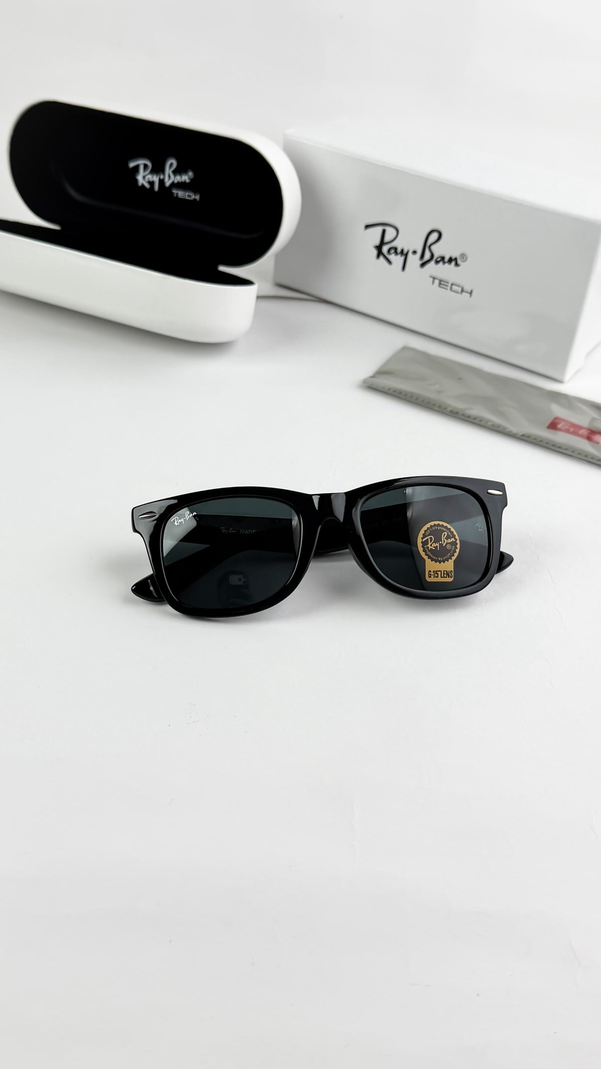 Rayban Black Wayfarer 2140