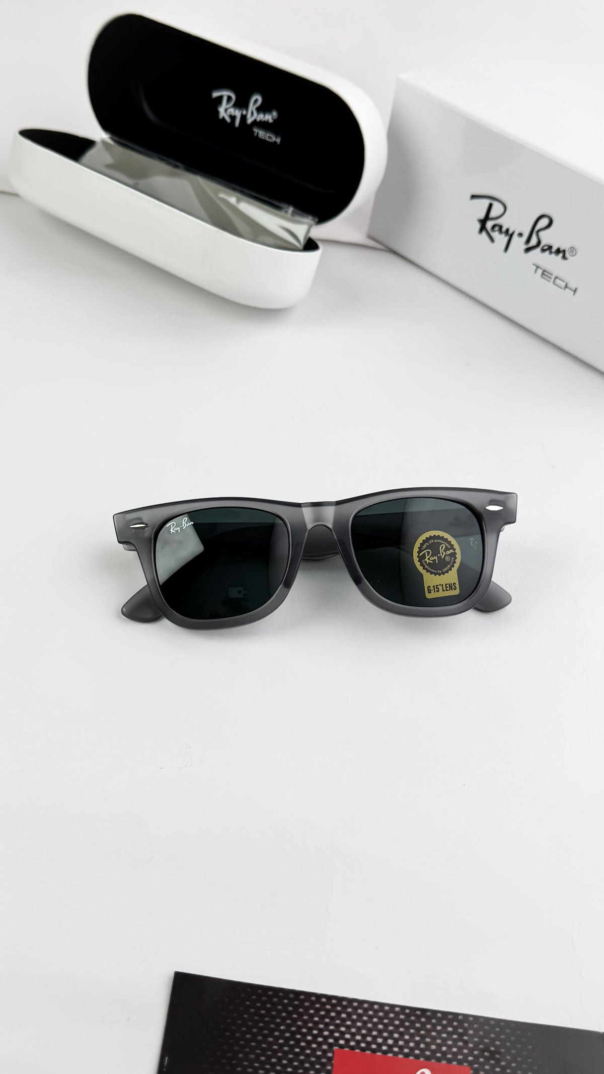 Rayban Grey Black Wayfarer 2140