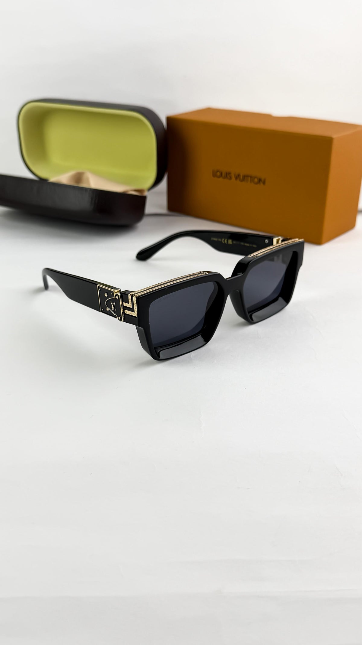Louis Vuitton Gold Black Badshah Edition 1904