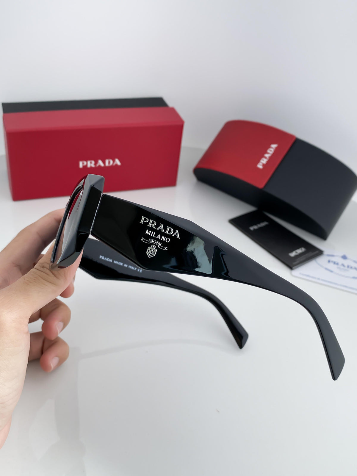 Prada Milano 8679
