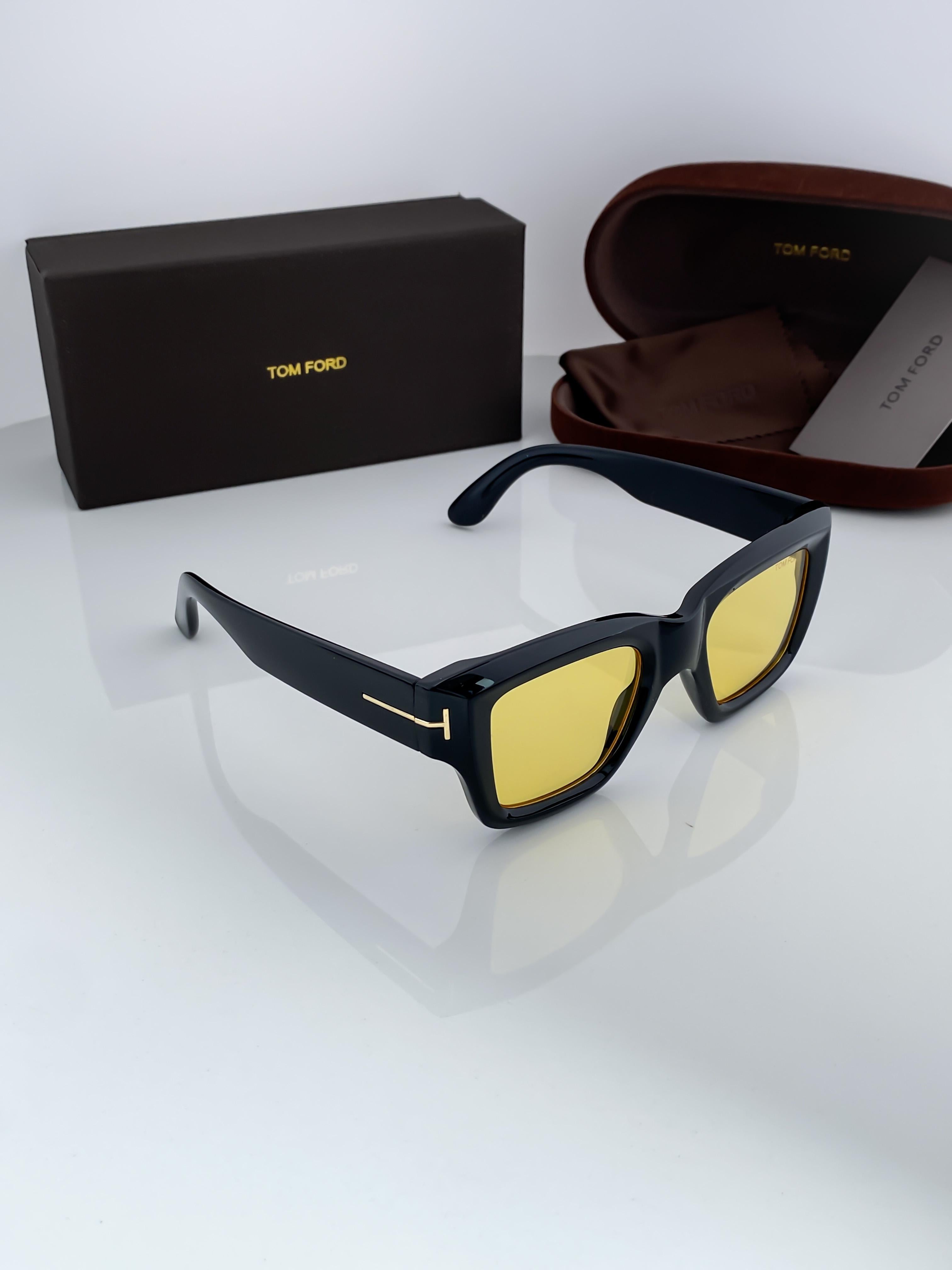 Tom Ford Yellow Candy 184