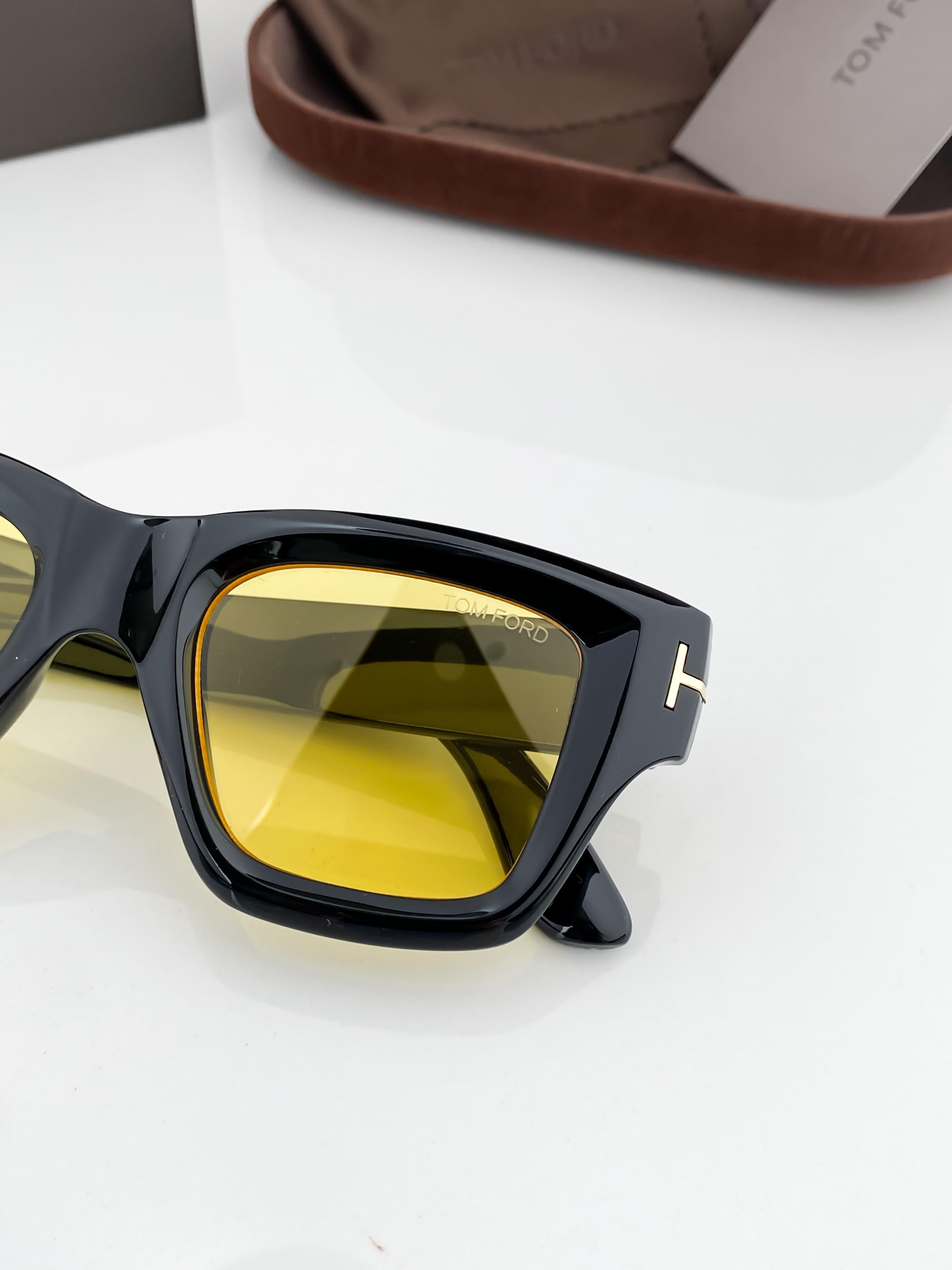 Tom Ford Yellow Candy 184