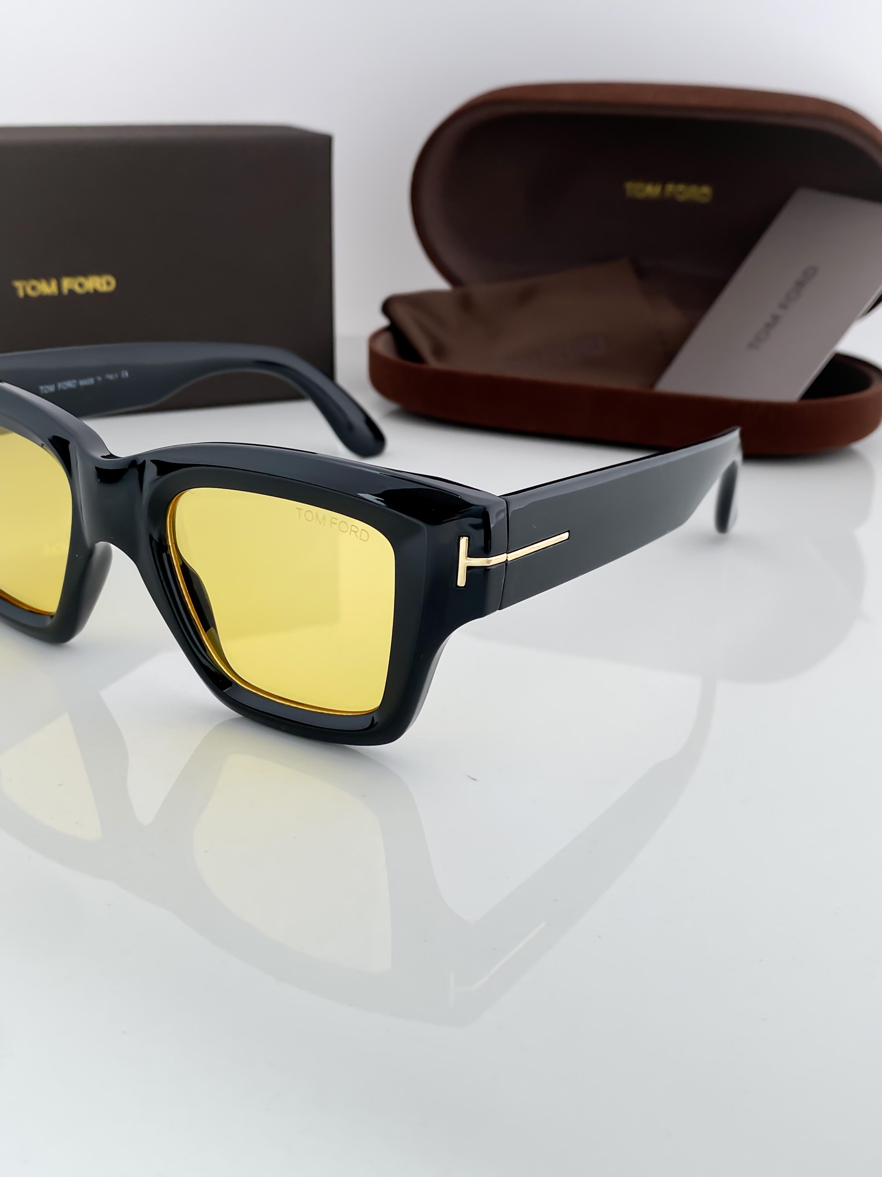 Tom Ford Yellow Candy 184