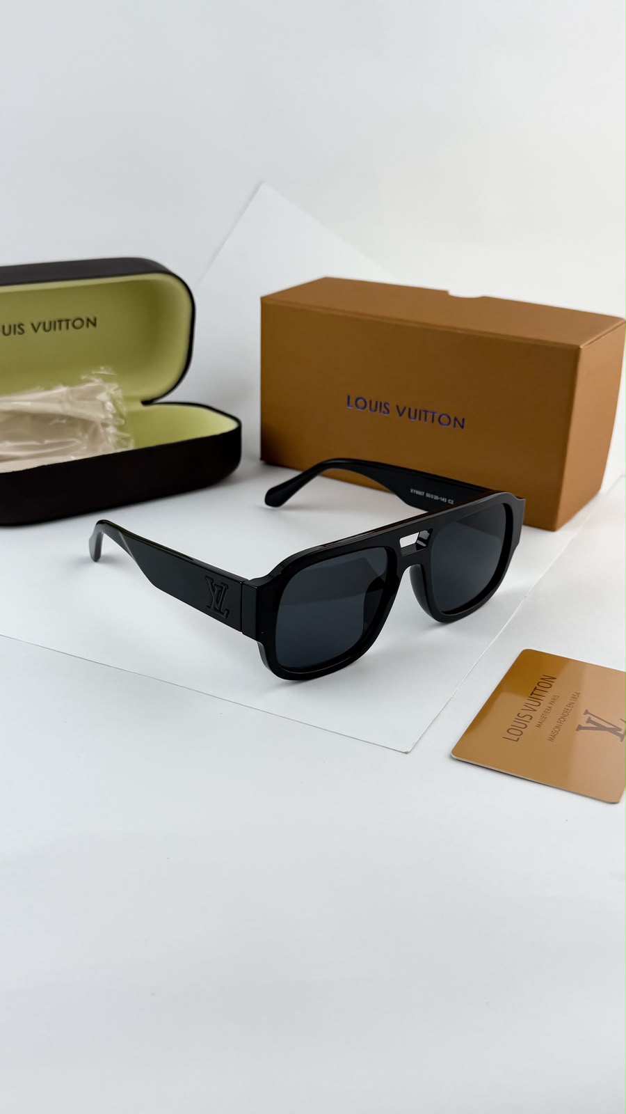 Louis Vuitton Black gold Clash Round Square Men's Sunglasses