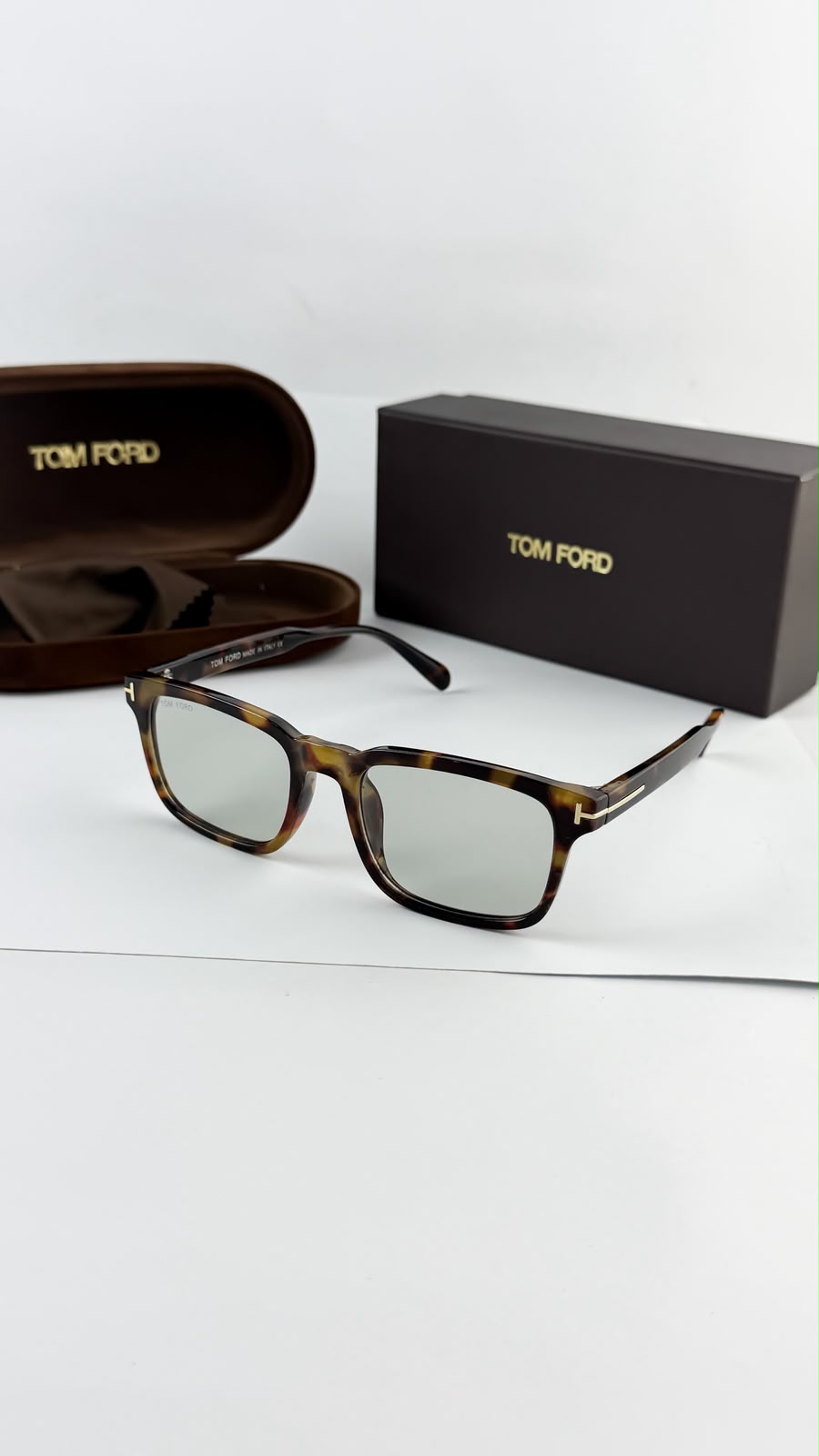 T Ford Men Green Lens & Brown Square Sunglasses