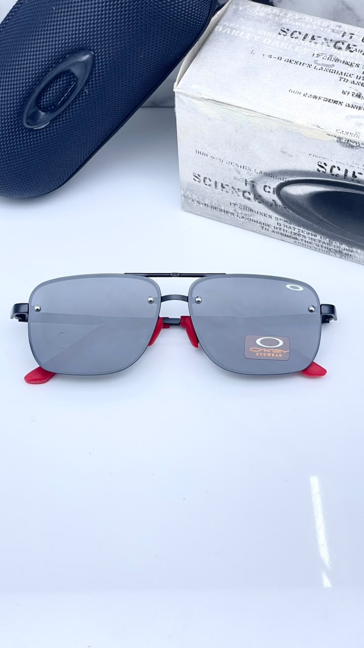 Oakley branded square-frame Men's sunglasses