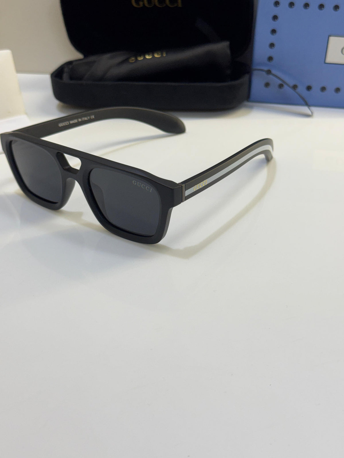 Gucci Grey Black Premium Quality Men's Sunglass