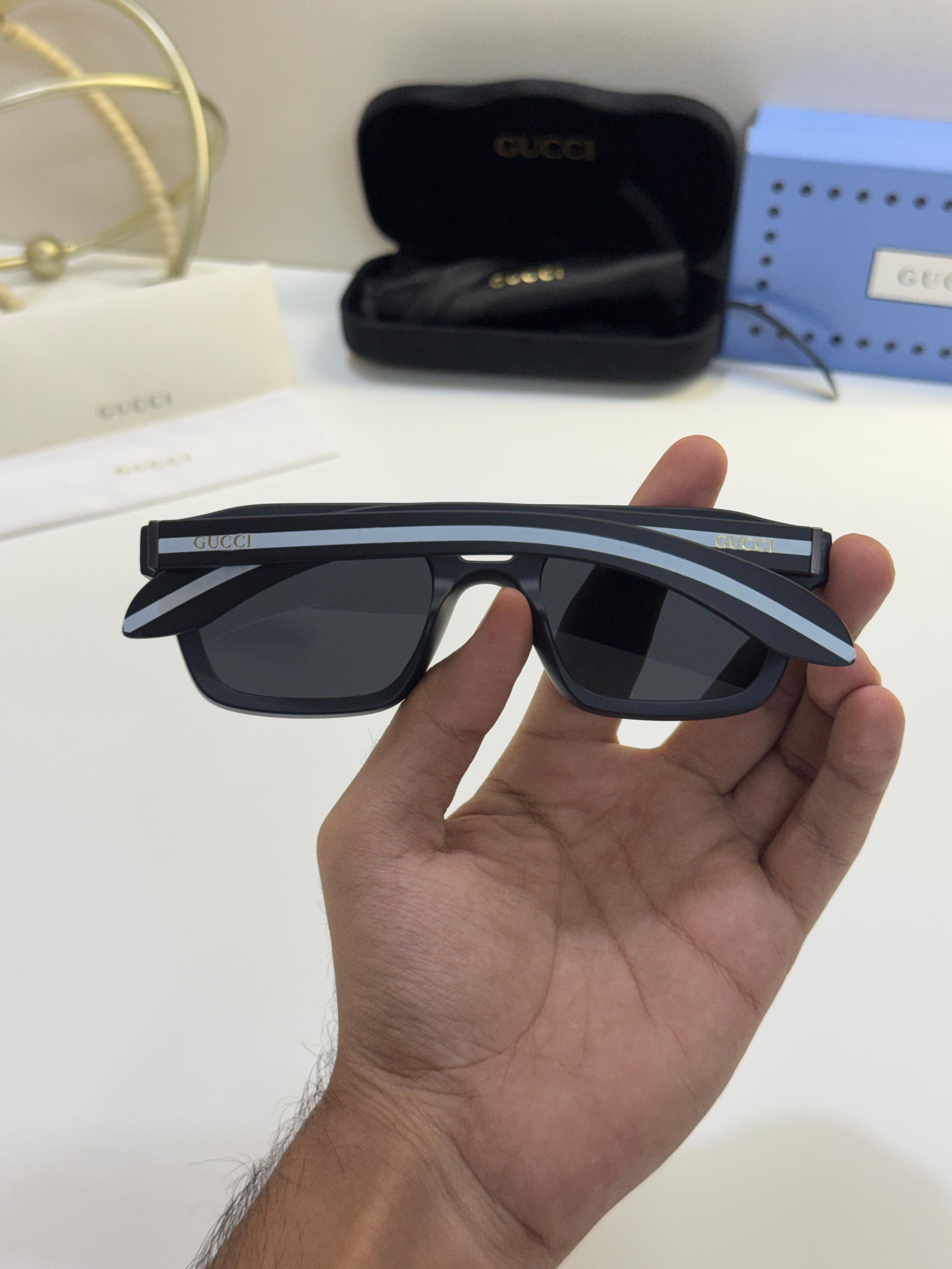 Gucci Grey Black Premium Quality Men's Sunglass