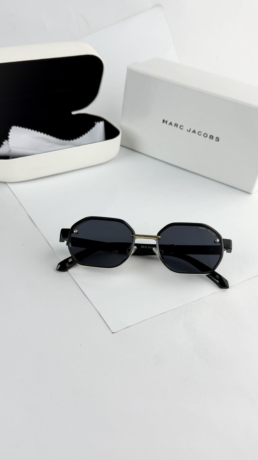 Marc Jacobs Gold Black Unisex Sunglasses