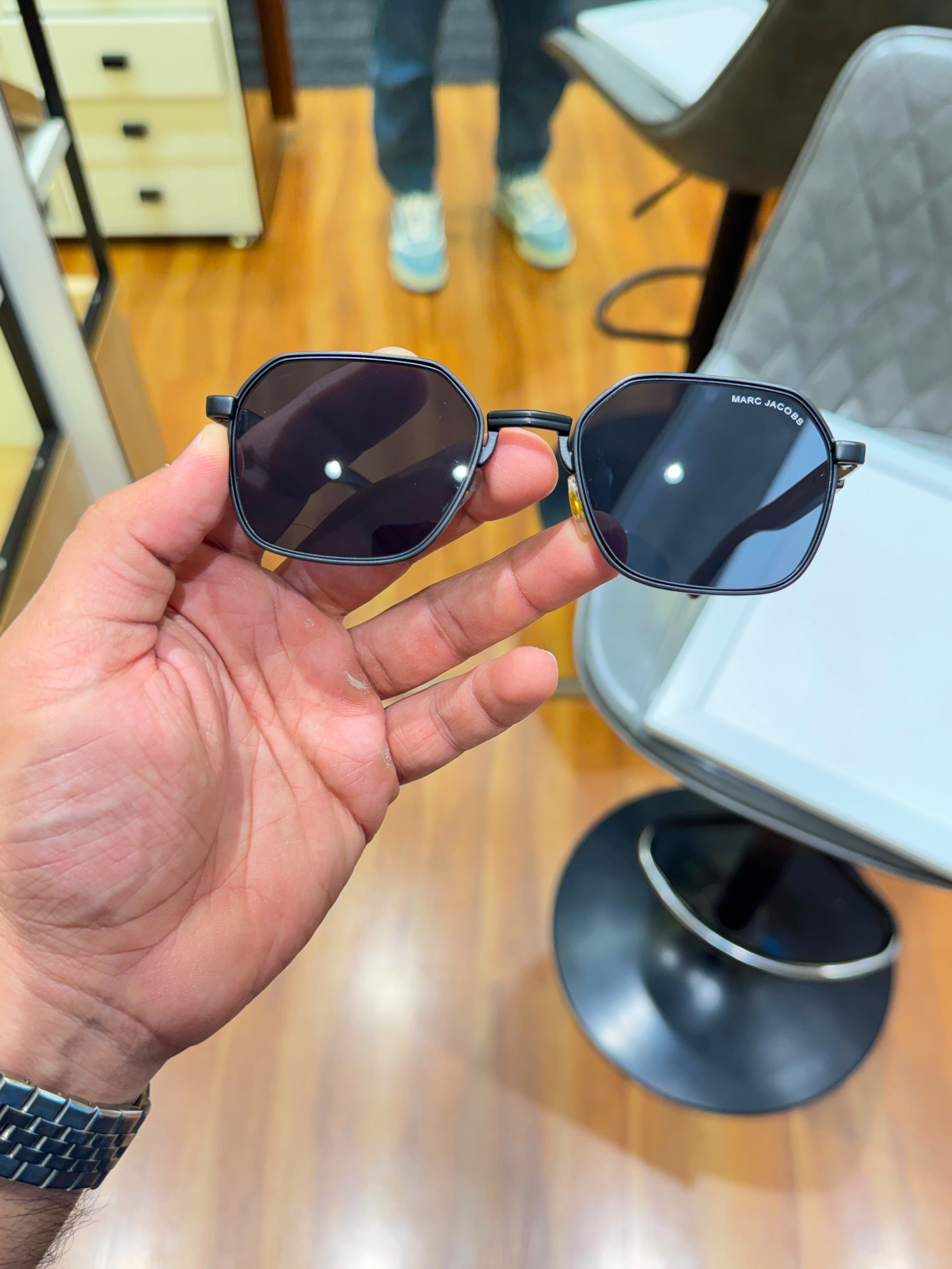 Marc Jacobs geometric dark tinted lenses Unisex sunglasses