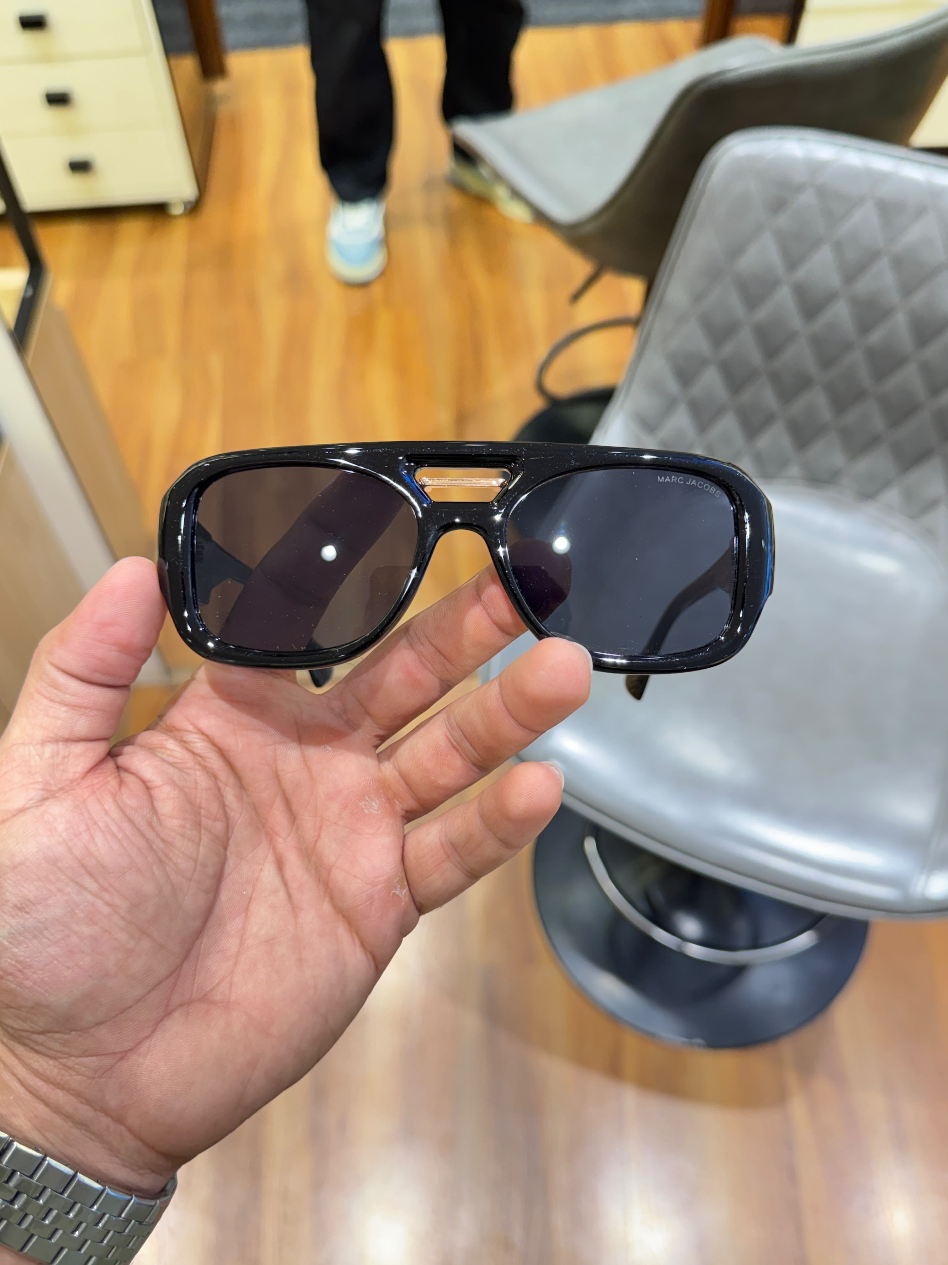 MARC JACOBS Men UV Protected Lens Full Rim Oval Aviator Men Sunglasses