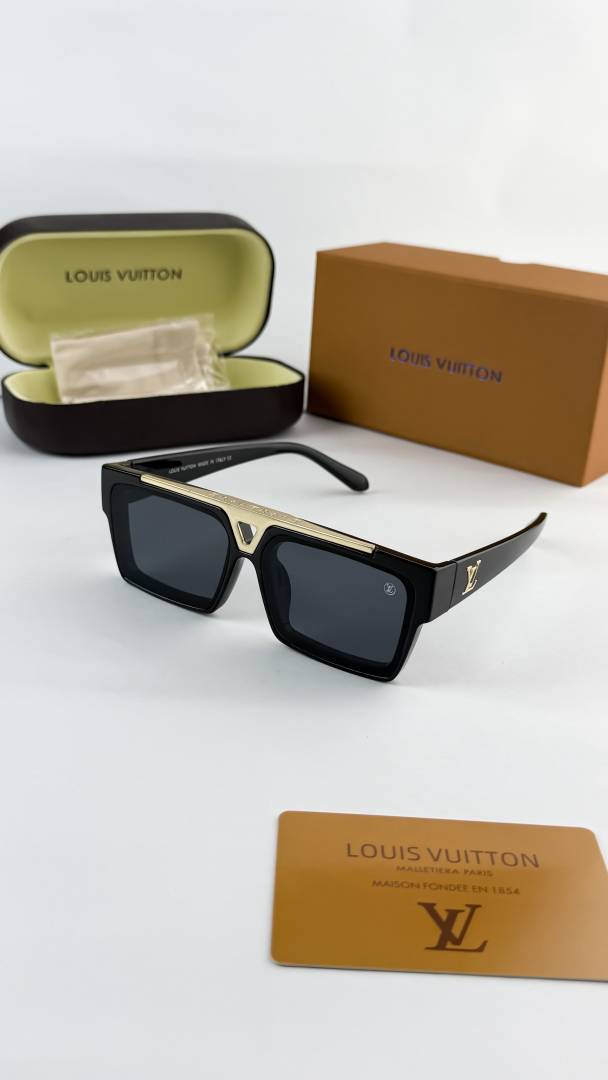 Classic Vista Sunglasses view 1