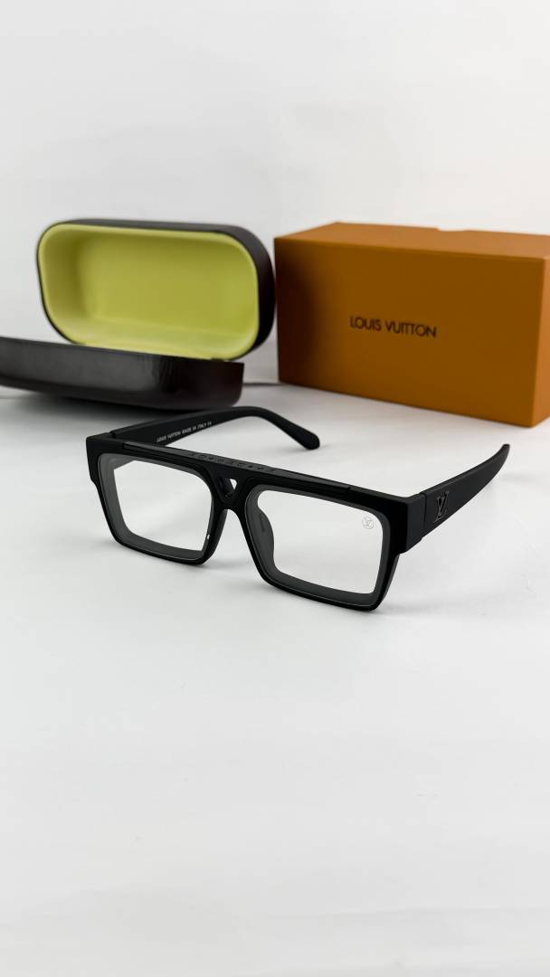 Street Luxe Sunglasses view 1